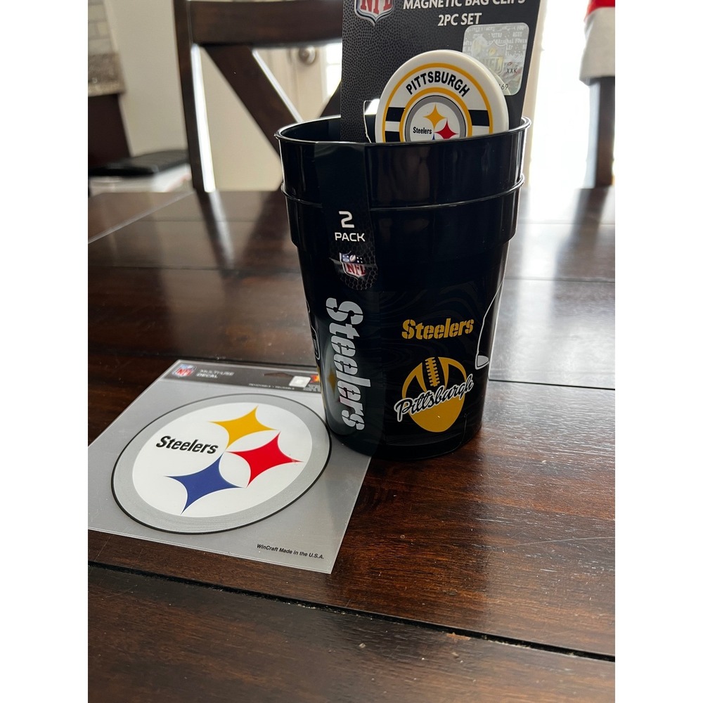 NWT Pittsburgh Steelers NFL Magnetic Clips & Cups 2 Piece Set & Multi Use Decal